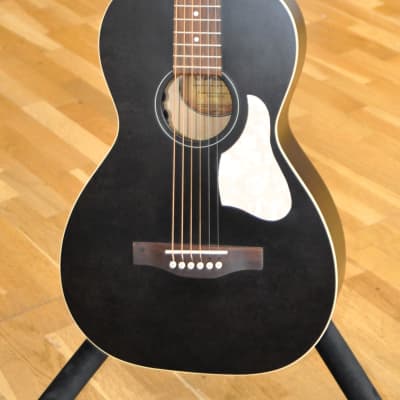 ART & LUTHERIE Roadhouse Faded Black A/E / Made In Canada / Parlor Electro image 2