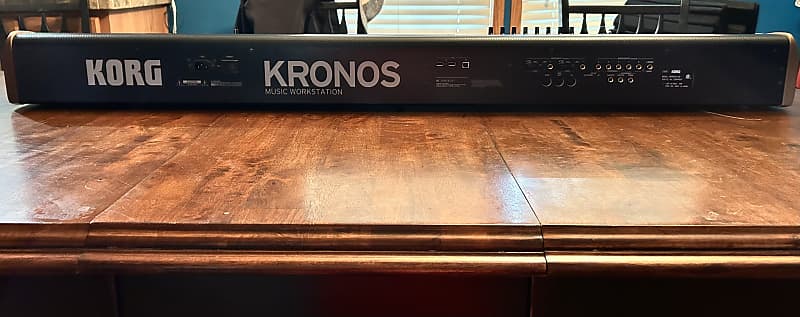 Korg KRONOS 2 88-Key Digital Synthesizer Workstation