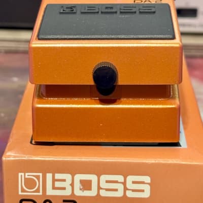 Boss DA-2 Adaptive Distortion | Reverb