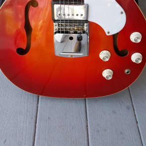 Supro Clermont 1968 Red image 5
