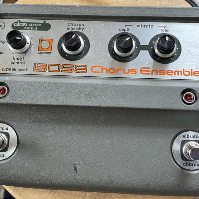 最新最全の BOSS CE-1 (Chorus Ensemble) 推定1978年製造モデル ギター 