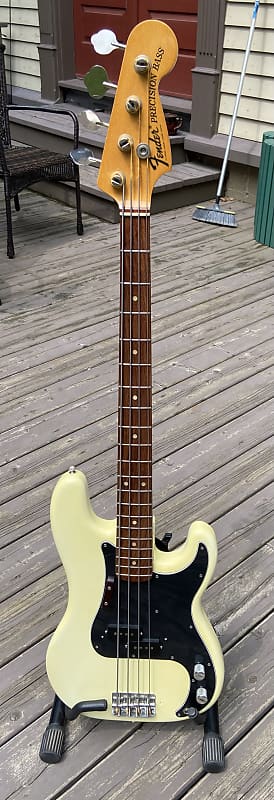 Fender Precision Bass アイボリー Fender Precision Bass 1974 - Olympic White | Reverb Canada