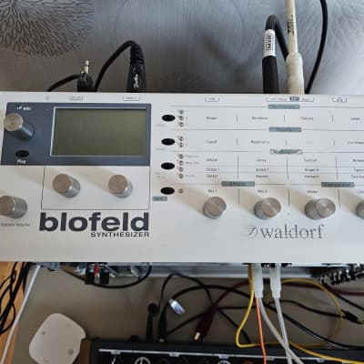 Waldorf Blofeld Desktop Synthesizer 2007 - Present - White