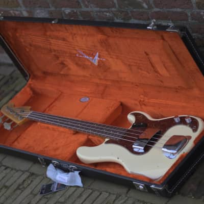 Fender Custom Shop '64 Precision Bass, Relic - Aged Vintage White image 16