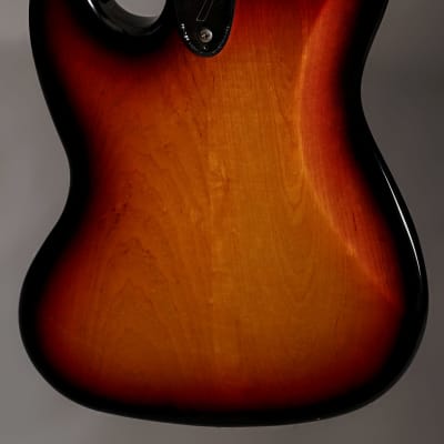 Fender American Vintage '75 Jazz Bass with Rosewood Fretboard 1999 - 3-Color Sunburst image 6