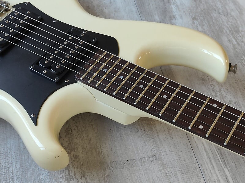 1990's Aria Pro II RS Wildcat (White) | Reverb Norway