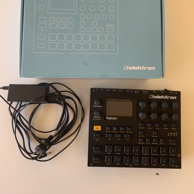 Elektron Digitakt Eight-Voice Digital Drum Computer/Sampler | Reverb