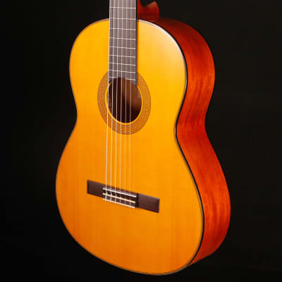 Yamaha CG142SH Classical Guitar Spruce Top Lower Action image 5
