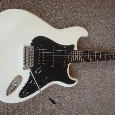 Fender Japan Squier Silver Series SST-33 1993-94 White HSS