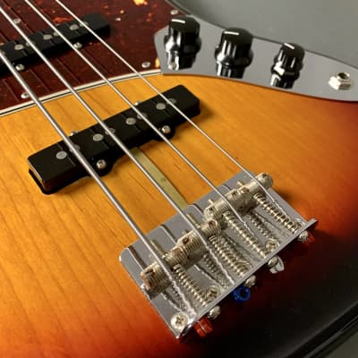 Fender American Original 60’s Jazz Bass 2018 - 3-Color Sunburst image 5