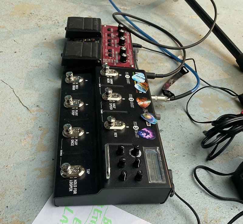 Line 6 M9 Stompbox Modeler | Reverb Canada