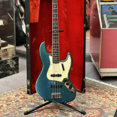 Fender Jazz Bass rare custom color w/matching headstock 1966 Sonic