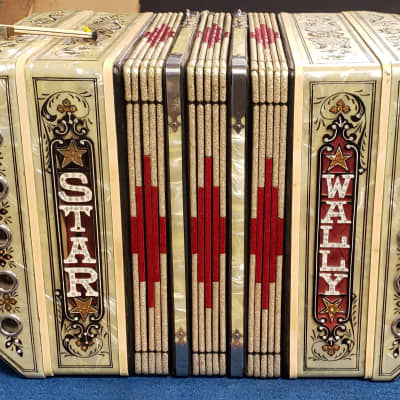 Vintage Star Classic Concertina Beauty Red Star Edition Button Accordion w/case image 1