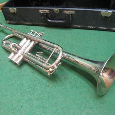 Holton Galaxy Cornet Early 1960's with original mouthpiece and