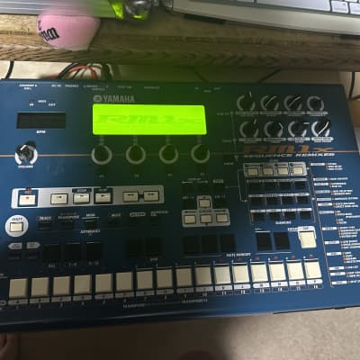 Yamaha RM1x Sequence Remixer 2000s - Blue