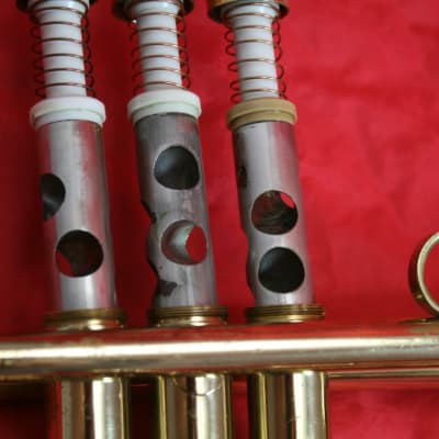 Olds P12 Custom Bb trumpet 1973 Lacquered brass | Reverb