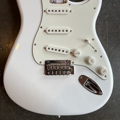 2018 Fender Player Stratocaster Strat BODY & HARDWARE Guitar Parts