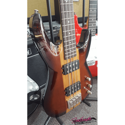 Diamond Barchetta Electric Bass Guitar with Diamond Humbuckers and Deluxe Hardware image 3