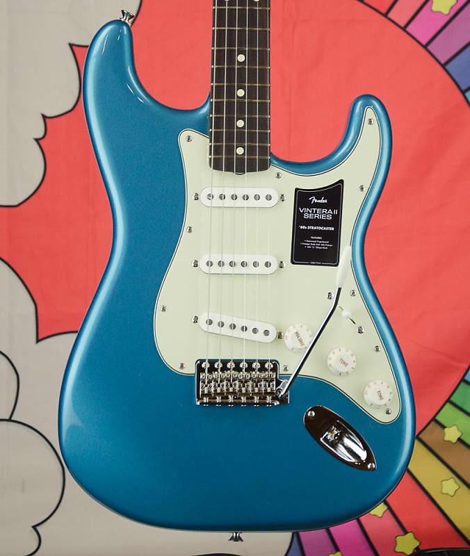 Fender VINTERA® II '60S STRATOCASTER®Rosewood Fingerboard, Lake Placid Blue