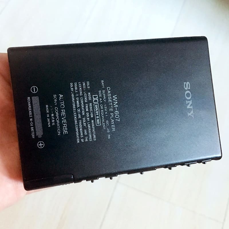 Sony WM 607 Walkman Cassette Player !! Excellent Black Shape !! Tested &  Working !!
