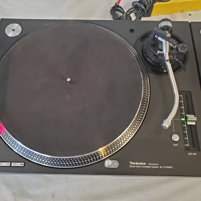 Technics SL1210MK5 Direct Drive Professional Turntables - Sold Together As A Pair - Great Used Cond image 2