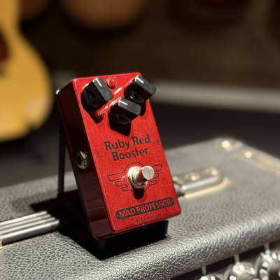 ギター MAD PROFESSOR Ruby Red Booster Mad Professor Ruby Red Booster | Reverb
