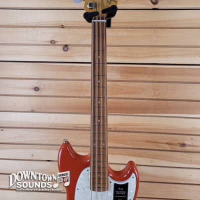 Fender Vintera 60s Mustang Bass with Fender Deluxe Gig Bag - Fiesta Red image 4