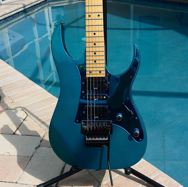 1992 Ibanez RG 550 DX LB Laser Blue Japan, USA Seller | Reverb 1992 Ibanez RG 550 DX LB Laser Blue Japan, USA Seller | Reverb