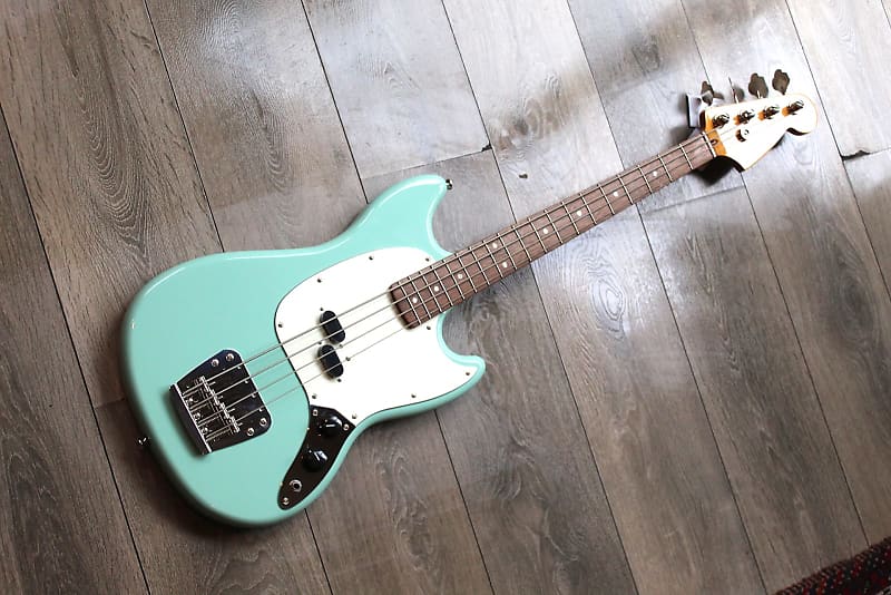 SQUIER Classic Vibe '60s Mustang Bass Surf Green, 3, 70 KG imagen 1