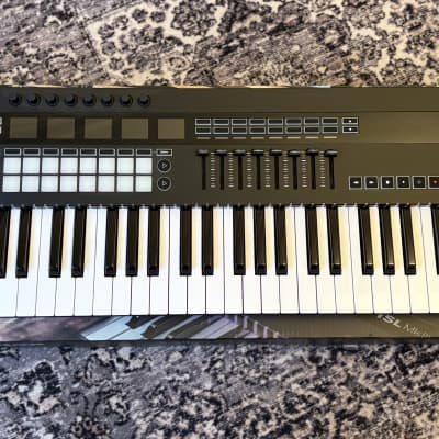 Novation ReMOTE 61 SL MKIII MIDI Controller 2018 - Present - Black
