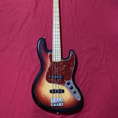 ARIA PRO-II Precise Bass 1978？ V E N D U E ARIA Pro II Precision Bass 1978 - sunburst
