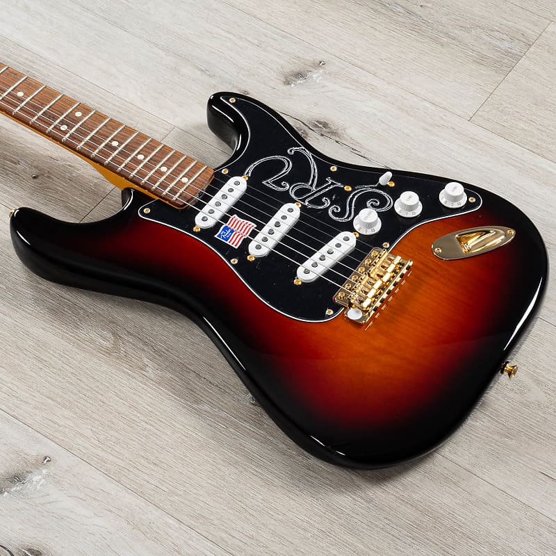 Fender Stevie Ray Vaughan Stratocaster - 3-Color Sunburst