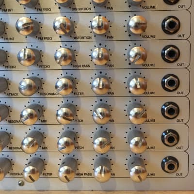 Vermona DRM-1 MkII Deluxe Analog Drum Synth Machine image 4