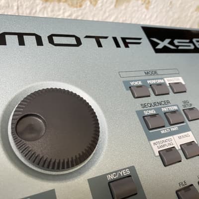 Yamaha Motif XS 6 Production Synthesizer 2000s - Gray