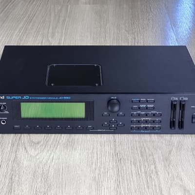 Roland JD-990 Synthesizer Rack // THE best rack synth of all times