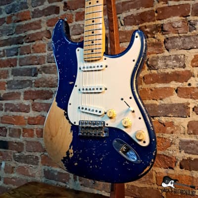 Fender USA Stratocaster w/ Aged Tweed HSC (2002 - Heavy Relic Sapphire) image 3