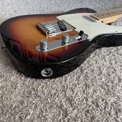 Fender Standard Telecaster 2017 3-Tone Sunburst MIM Maple Neck Guitar + Gig Bag image 4