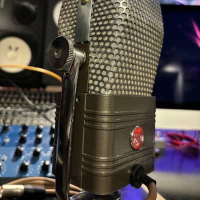 DEAD MINT RCA 44-BX Ribbon Microphone 1950’s UK Alnico - All Original! image 2