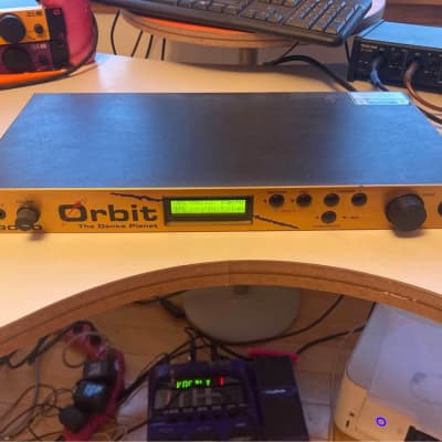 E-MU Systems Orbit 9090 V2 "The Dance Planet" 1996 - Gold