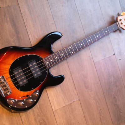 Bass Sterling by musicman SUB Ray shops matt schwarz