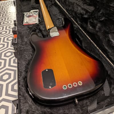 Fender Precision Bass Deluxe 2014 - Sunburst image 4