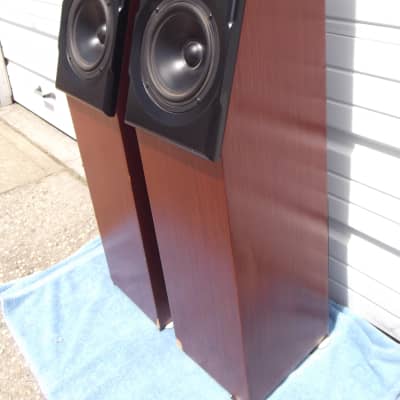 Meadowlark Kestrel Hot Rod 2 way speakers Incredible sound Meadowlark Kestrel Hot Rod 2 way speakers Incredible sound