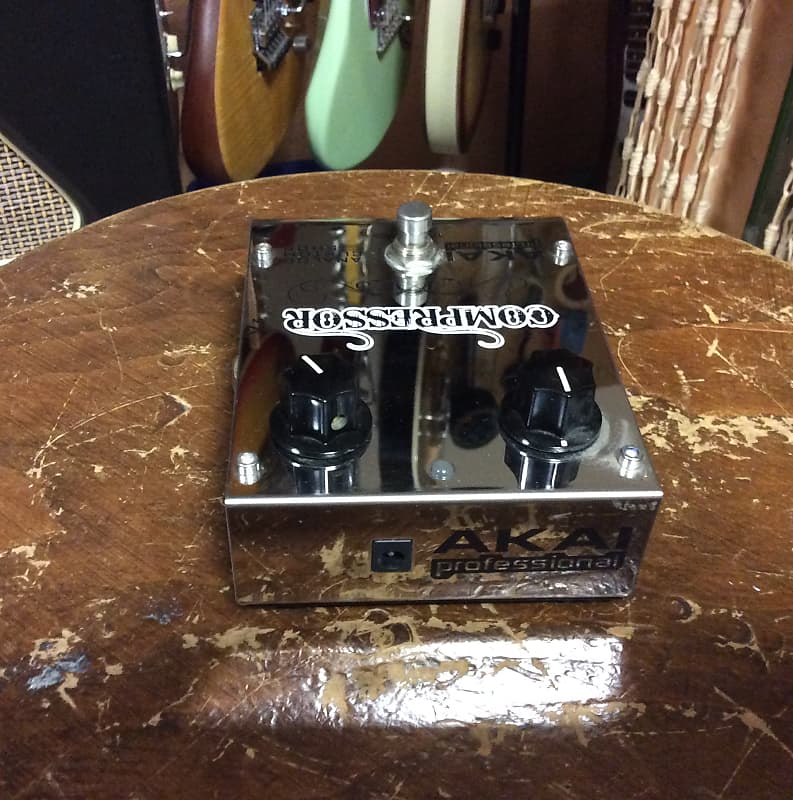 Akai Professional Analog Custom Shop Compressor
