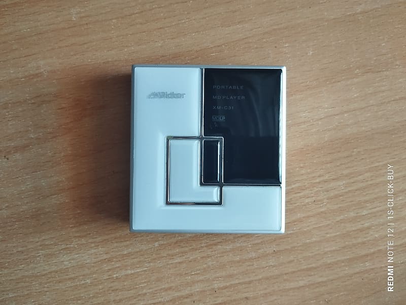 Victor XM C31 2004 - Victor XM C31 2004 - Victor Walkman Portable Mini Disc Player XM C31 black working  			
