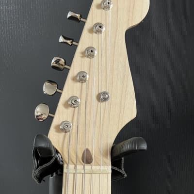 MJT Stratocaster - 2 Tone Whiskey Burst image 3