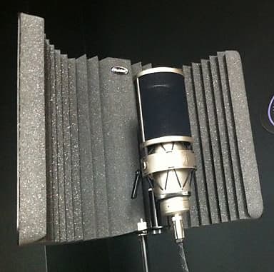 MudGuard™ v2 Microphone Isoltion Shield