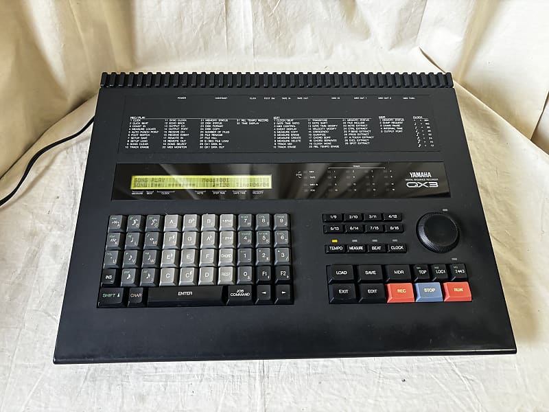 DTM・DAW YAMAHA QX3 Yamaha QX3 Digital Sequencer (1987) | WOLF FASCINATIONS
