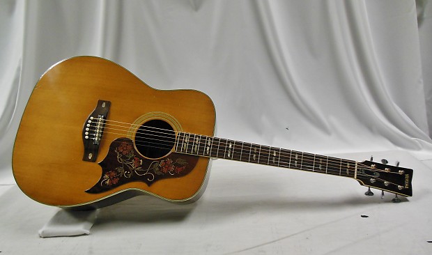 Yamaha outlet 300 guitar