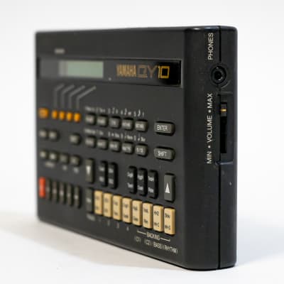 Yamaha QY10 Music Sequencer Rhythm Machine image 3