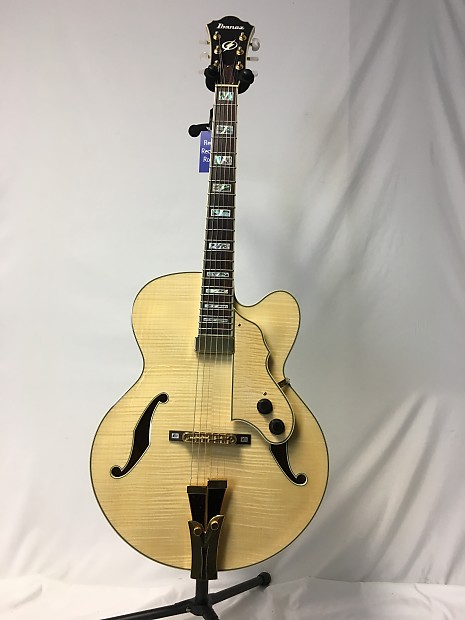 Ibanez AF105F-NT-12-01 w/Original Hard Shell Case